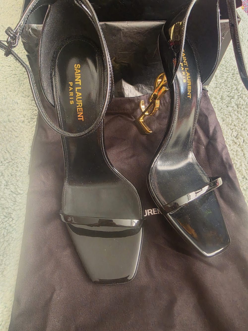 110mm Opyum YSL Patent LeathSaint Laurent Black Patent Leather Ankle-Strap Heels